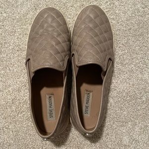 Steve Madden slip ons